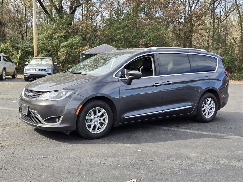 Used 2020 Chrysler Pacifica Touring-L image 7