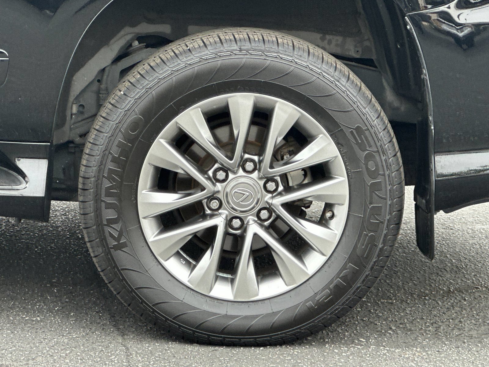 Used 2014 Lexus GX 460 Luxury AWD/4WD image 34