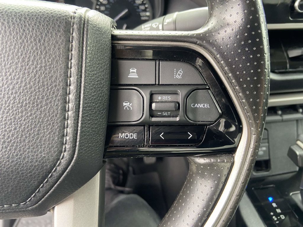 Used 2023 Toyota Tundra SR5 w/ SR5 Convenience Package AWD/4WD image 32