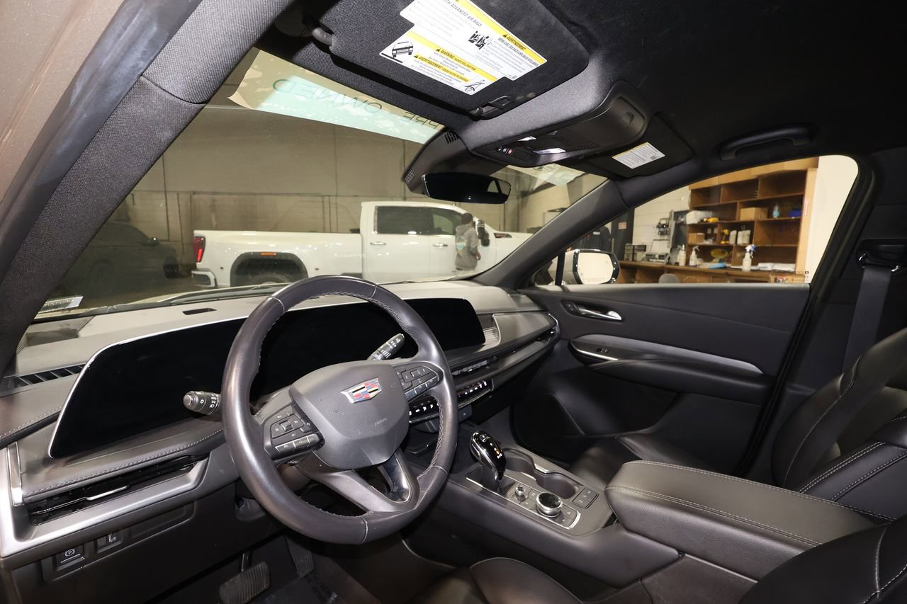 Certified 2024 Cadillac XT4 Premium Luxury image 9