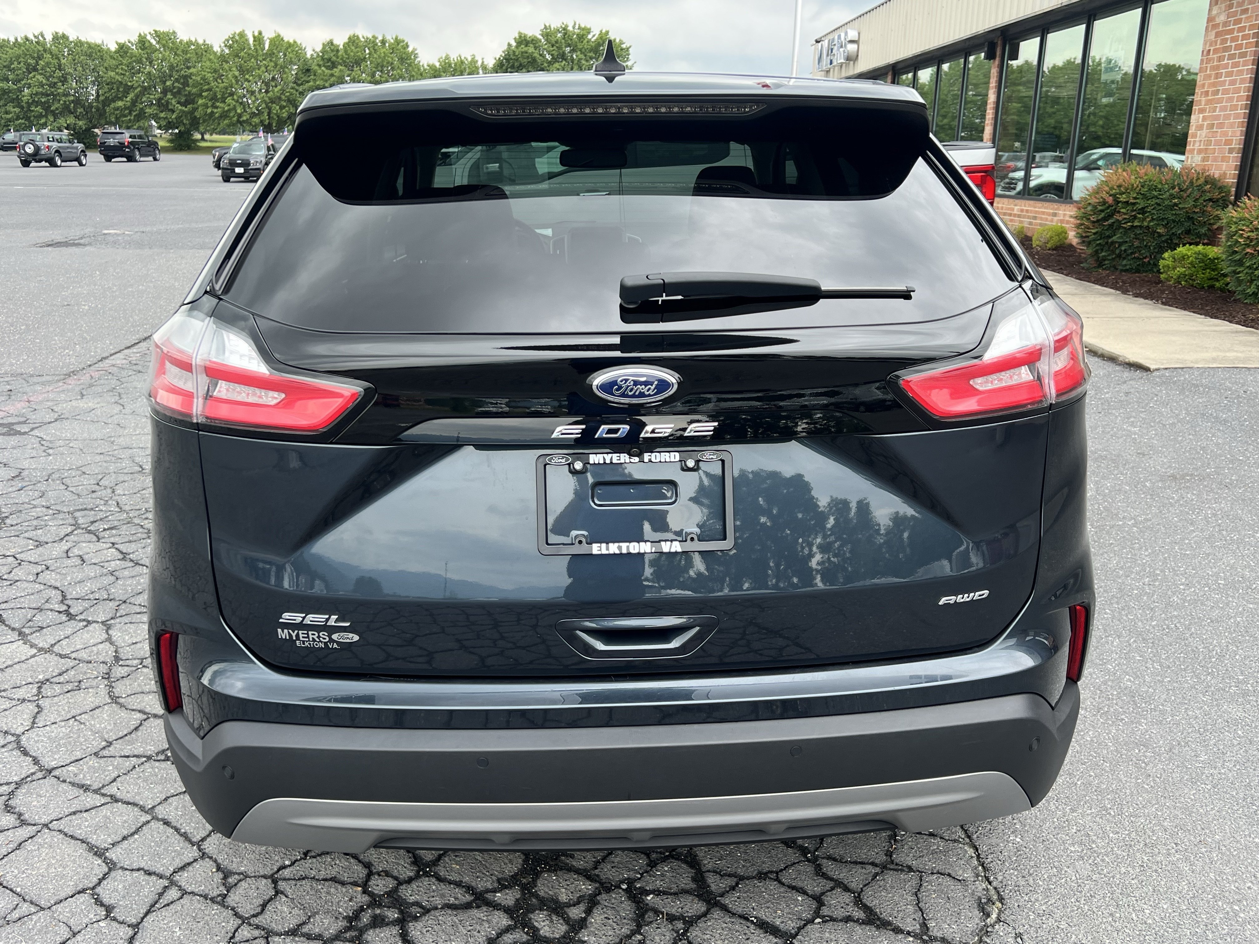 Used 2024 Ford Edge SEL w/ Convenience Package AWD/4WD image 10