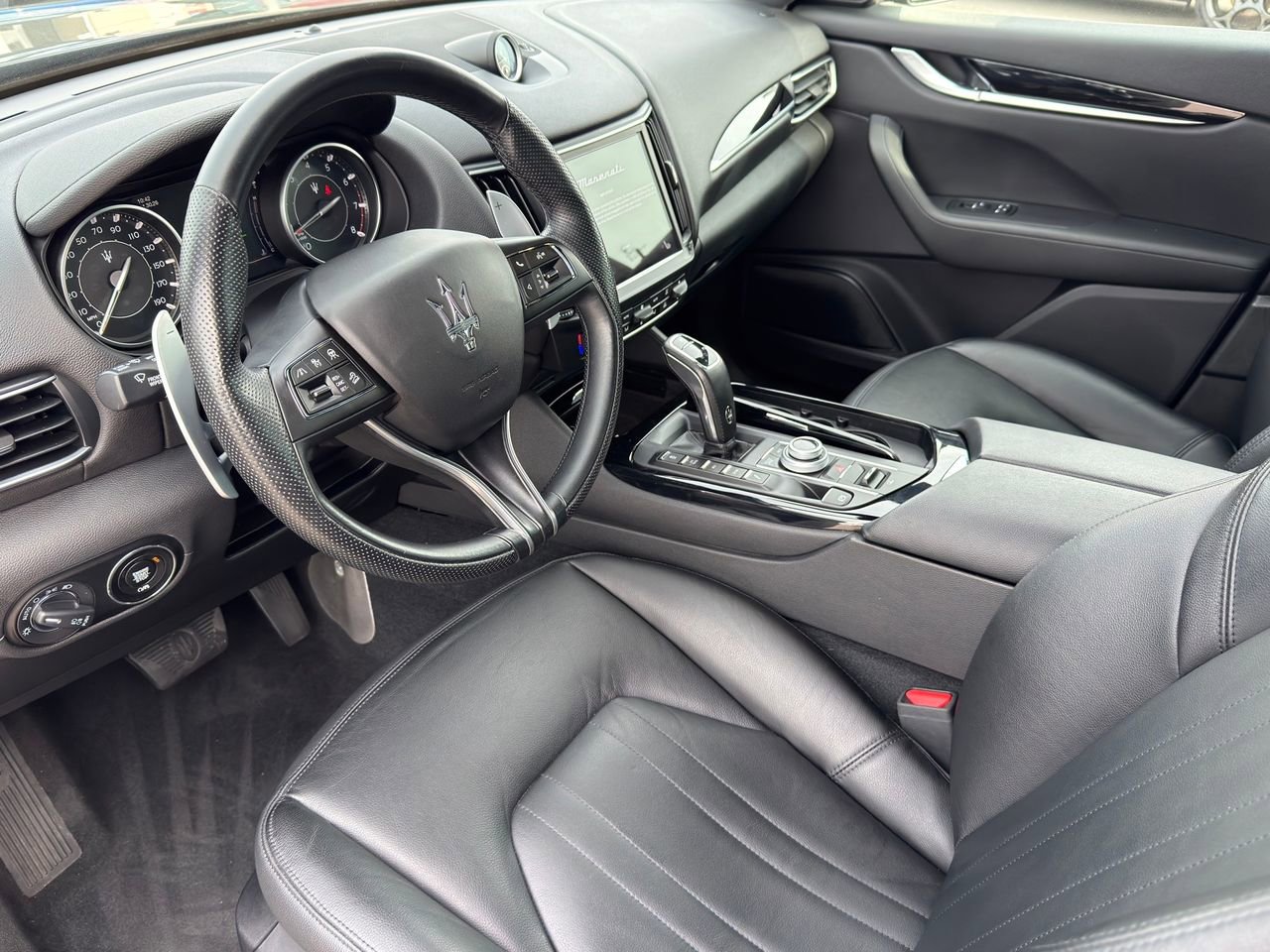Certified 2023 Maserati Levante GT AWD/4WD image 9