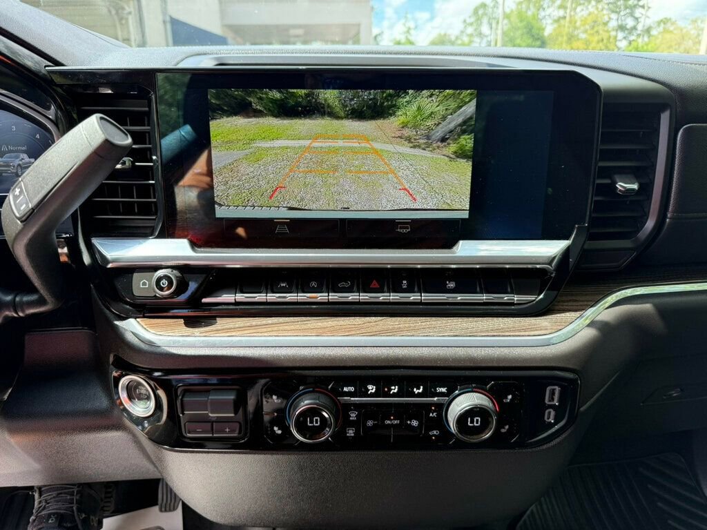 Used 2025 Chevrolet Silverado 1500 LT image 6