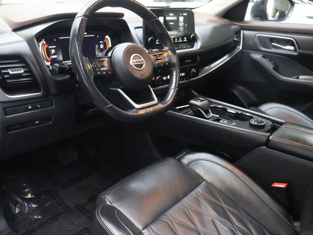 Used 2021 Nissan Rogue Platinum image 17