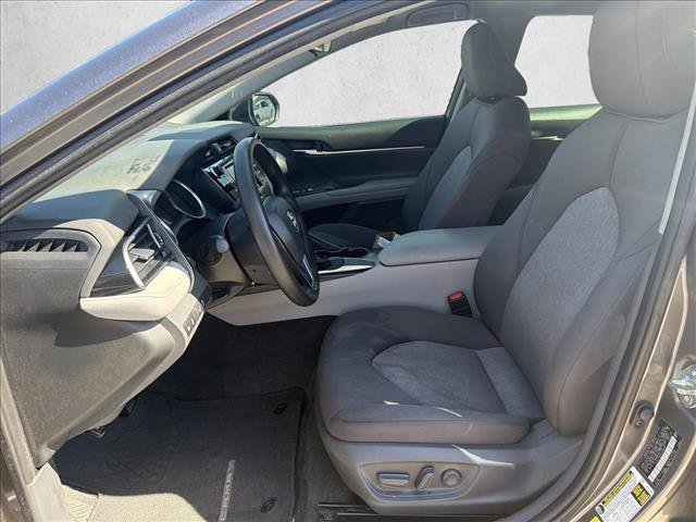Used 2020 Toyota Camry LE FWD image 10