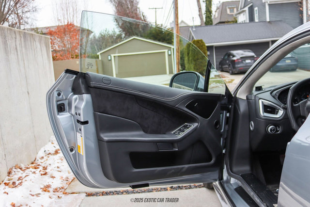 Used 2014 Aston Martin Vanquish Coupe image 26