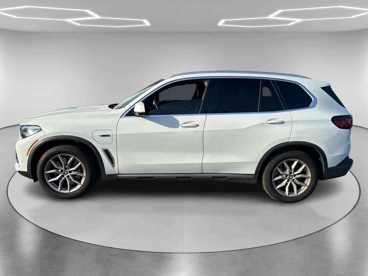 Used 2023 BMW X5 xDrive45e w/ Luxury Seating Package image 8