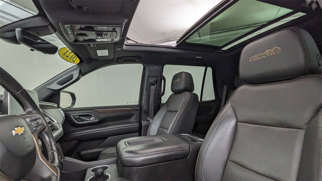 Used 2021 Chevrolet Tahoe High Country w/ Premium Package image 3