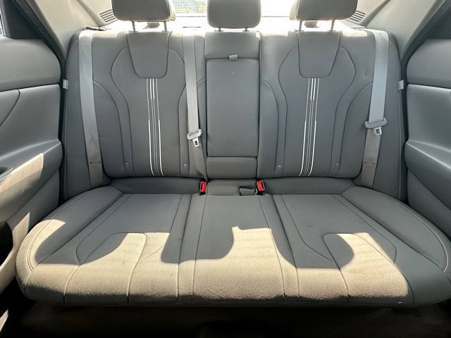 Used 2024 Hyundai Elantra SEL w/ Convenience Package FWD image 31