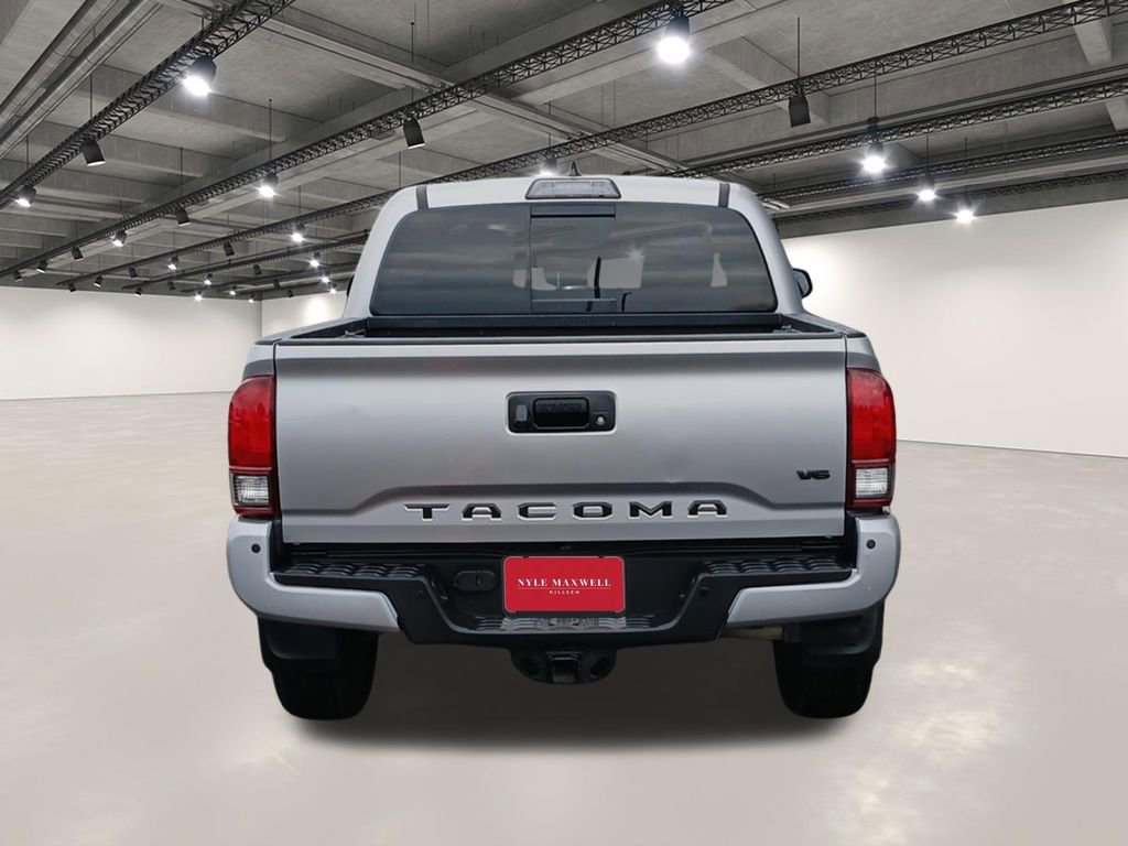 Used 2019 Toyota Tacoma TRD Sport w/ Technology Package RWD image 15