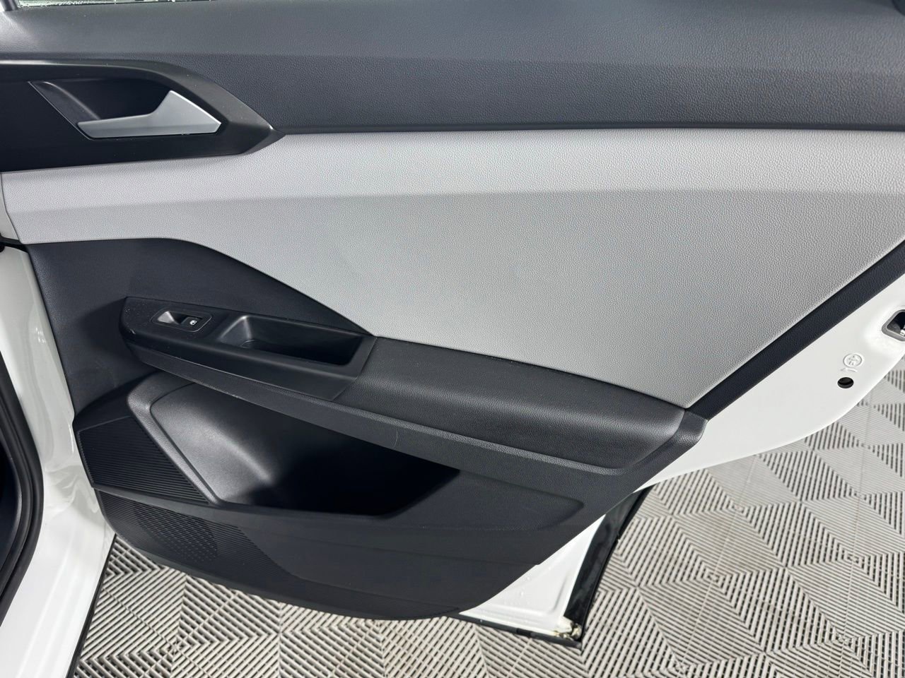 Used 2023 Volkswagen Taos SE image 26