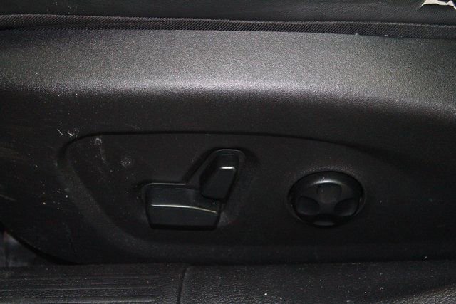 Used 2015 Chrysler 200 C w/ Sun/Sound Group FWD image 16