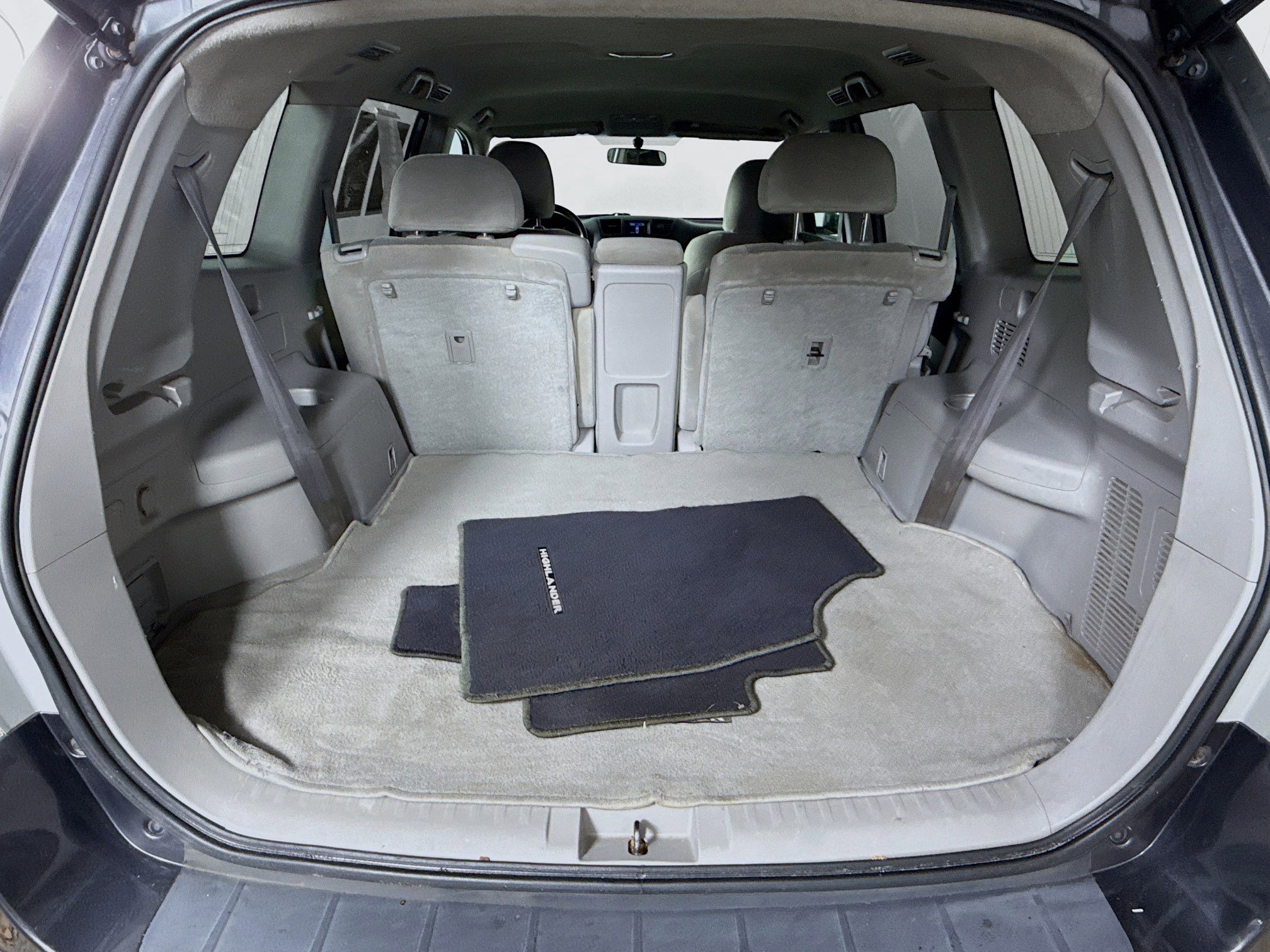 Used 2011 Toyota Highlander 4WD w/ Tech Pkg image 32