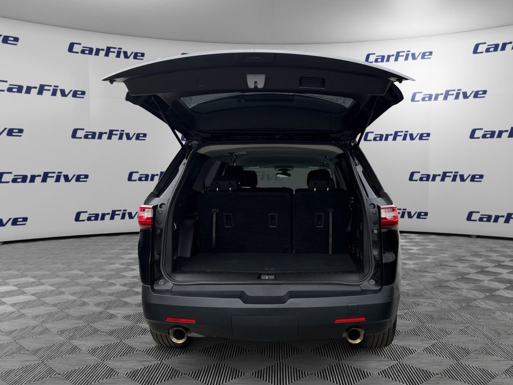 Used 2018 Chevrolet Traverse LS AWD/4WD image 11