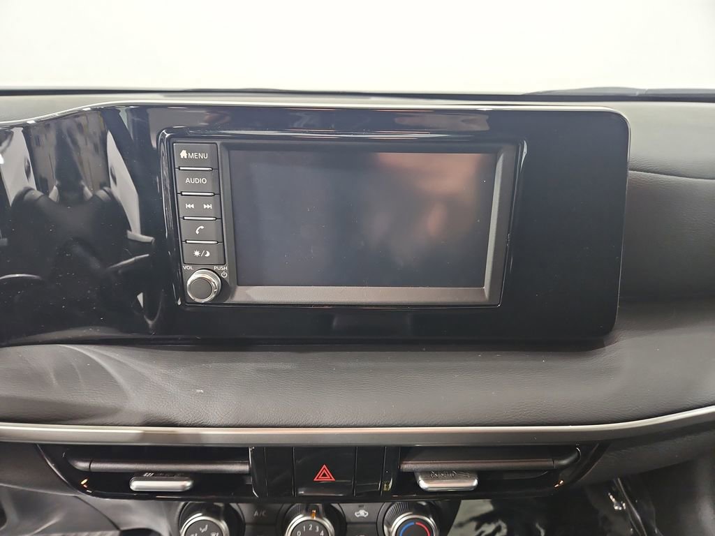 Certified 2025 Nissan Kicks S image 20