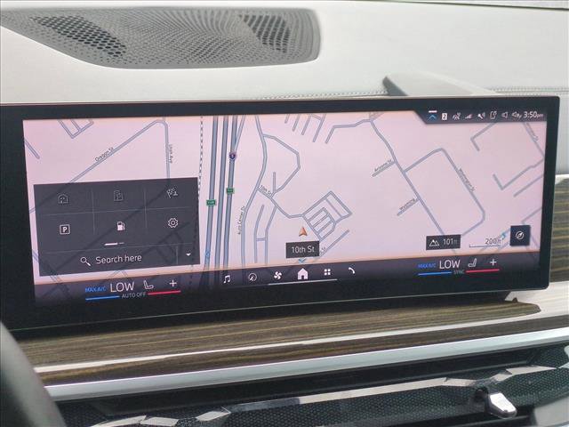 Used 2024 BMW X5 xDrive40i w/ Premium Package image 13