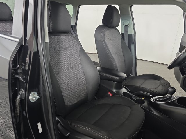 Used 2019 Kia Soul + FWD image 27