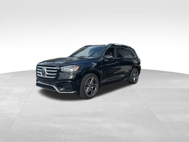 Used 2025 Mercedes-Benz GLS 450 4MATIC image 2