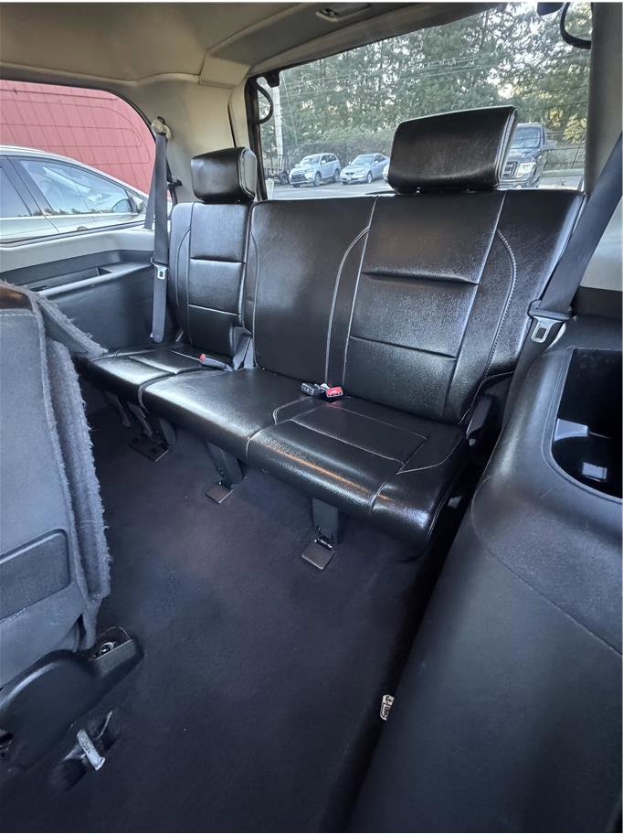 Used 2015 Nissan Armada Platinum image 24