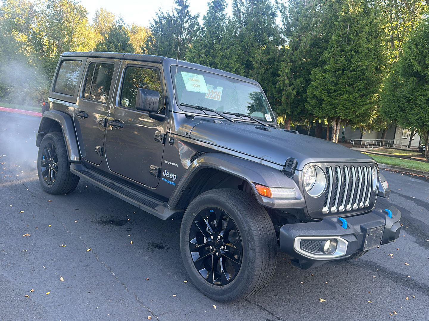 Used 2022 Jeep Wrangler Unlimited Sahara w/ Cold Weather Group AWD/4WD image 5