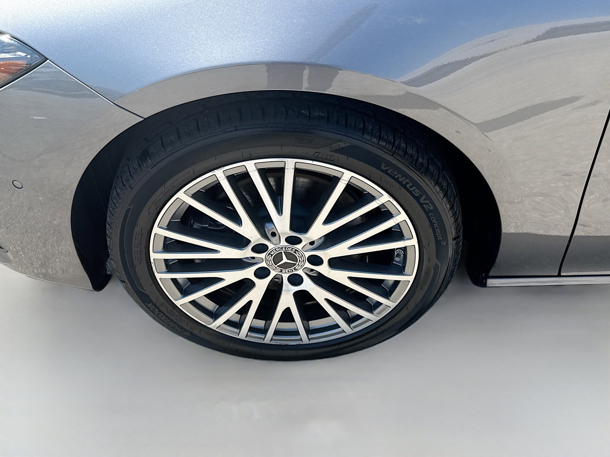 Used 2025 Mercedes-Benz CLA 250 image 36