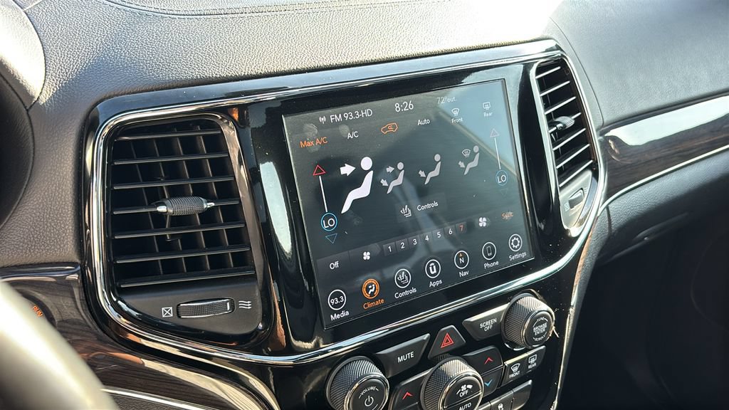 Used 2020 Jeep Grand Cherokee Overland AWD/4WD image 19