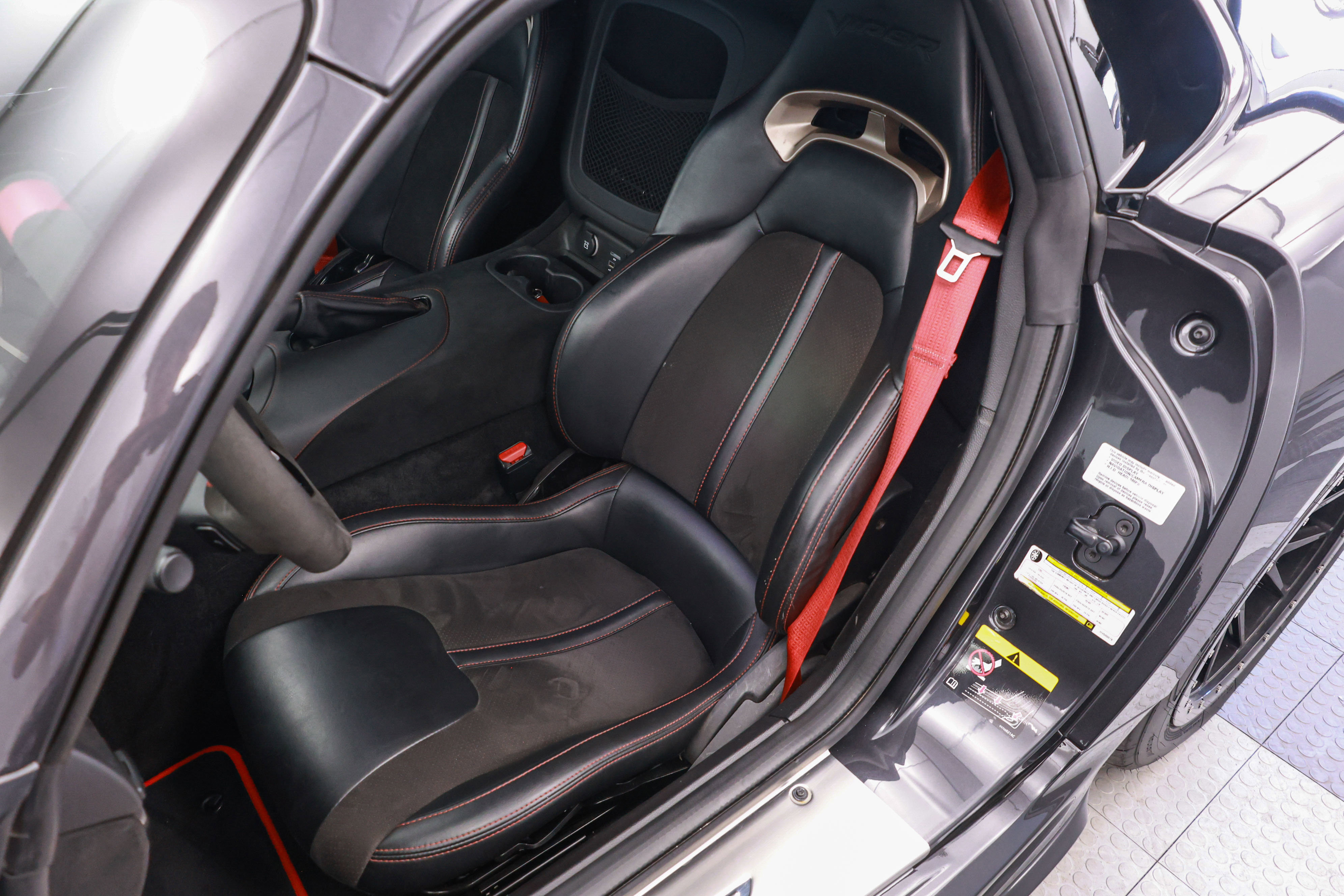 Used 2017 Dodge Viper ACR w/ Extreme Aero Package RWD image 97