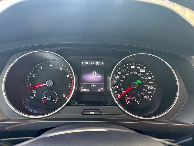 Used 2018 Volkswagen Tiguan SEL AWD/4WD image 15