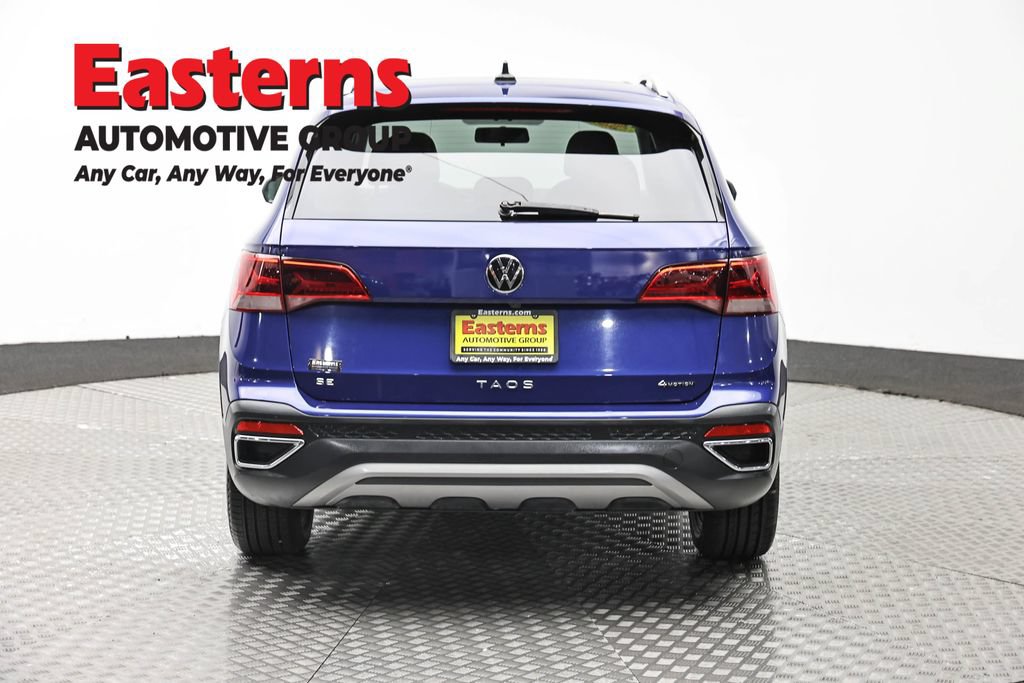Used 2022 Volkswagen Taos SE w/ Panoramic Sunroof Package FWD image 6
