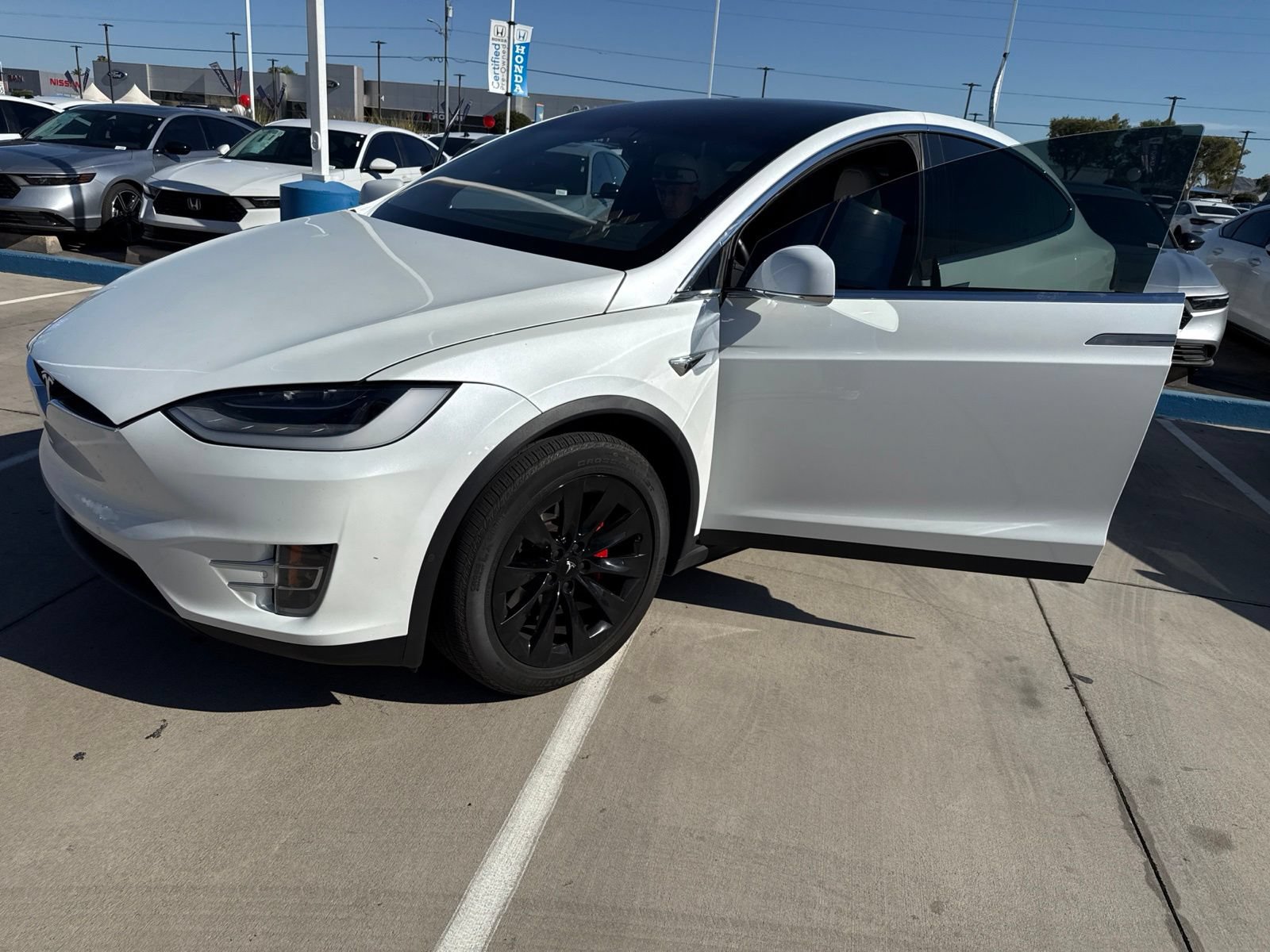 Used 2020 Tesla Model X Performance AWD/4WD image 3