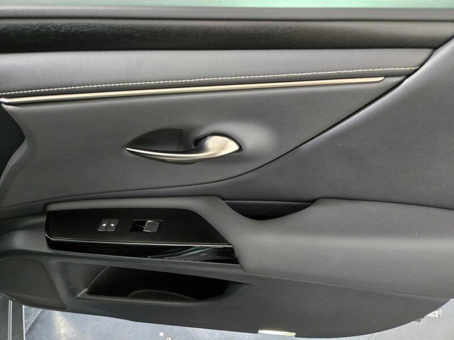 Certified 2022 Lexus ES 350 w/ Premium Package image 25