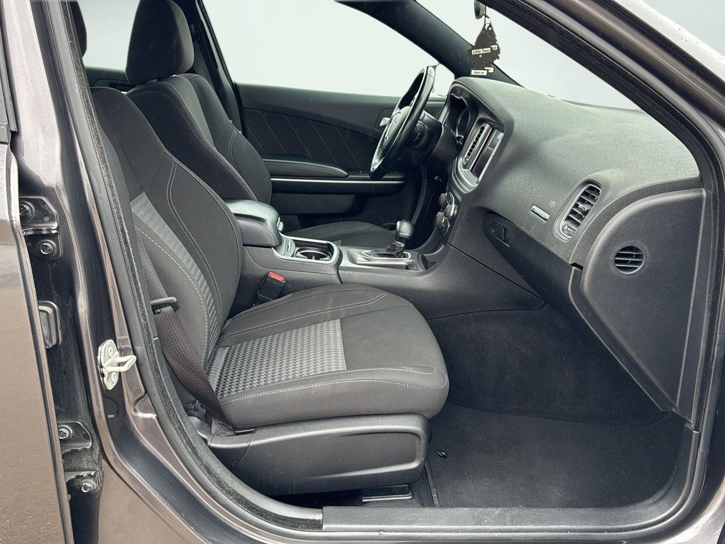 Used 2023 Dodge Charger SXT image 22