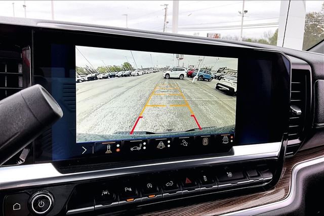 Used 2025 Chevrolet Silverado 1500 LT w/ Safety Package AWD/4WD image 13