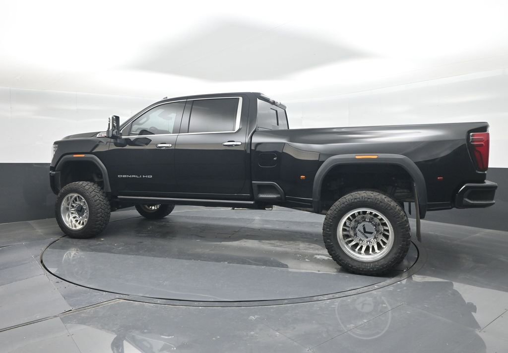 Used 2024 GMC Sierra 3500 Denali w/ Denali Reserve Package AWD/4WD image 27