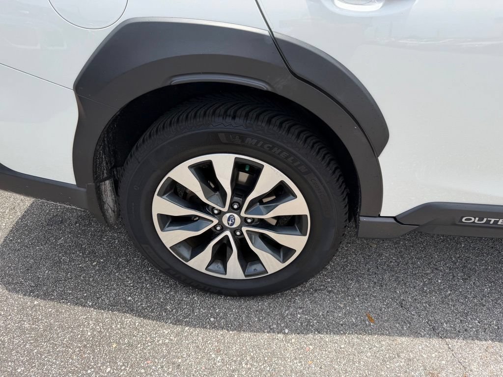 Used 2023 Subaru Outback Touring XT AWD/4WD image 5