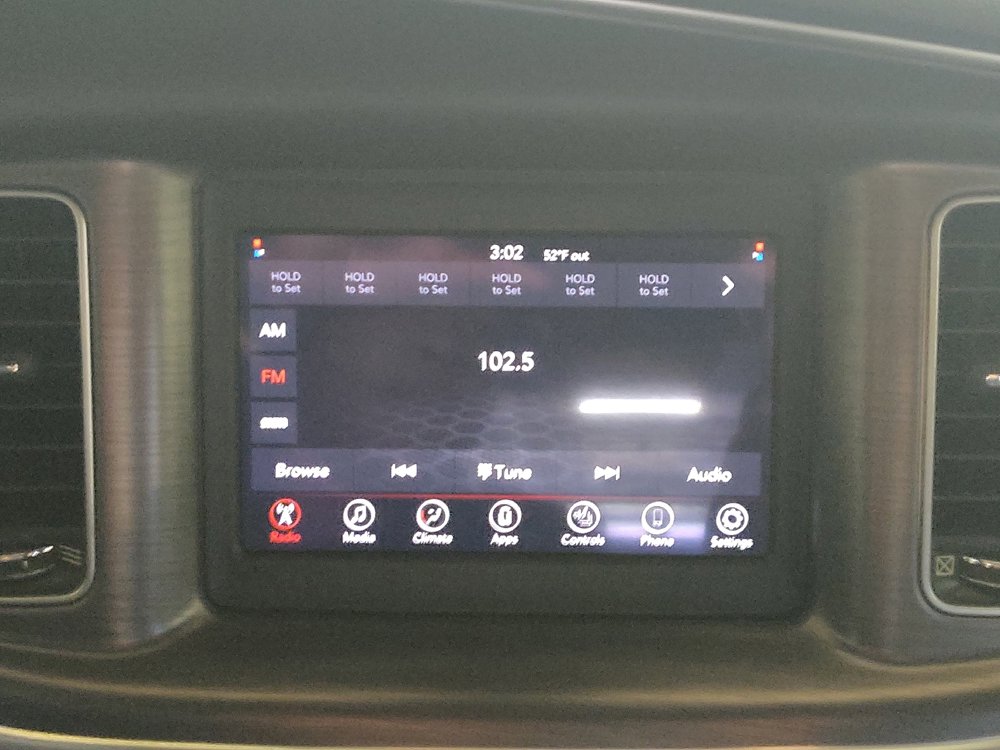 Used 2018 Dodge Charger SXT w/ Travel & Safety Group RWD image 25