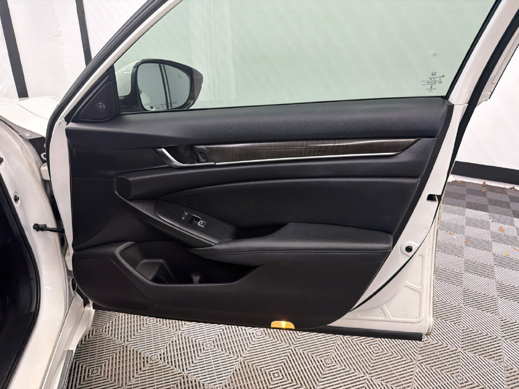 Used 2021 Honda Accord EX-L image 16