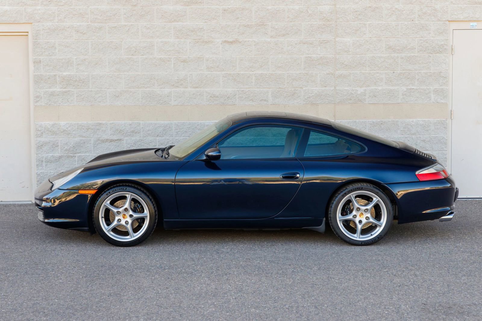 Used 2003 Porsche 911 Carrera image 23