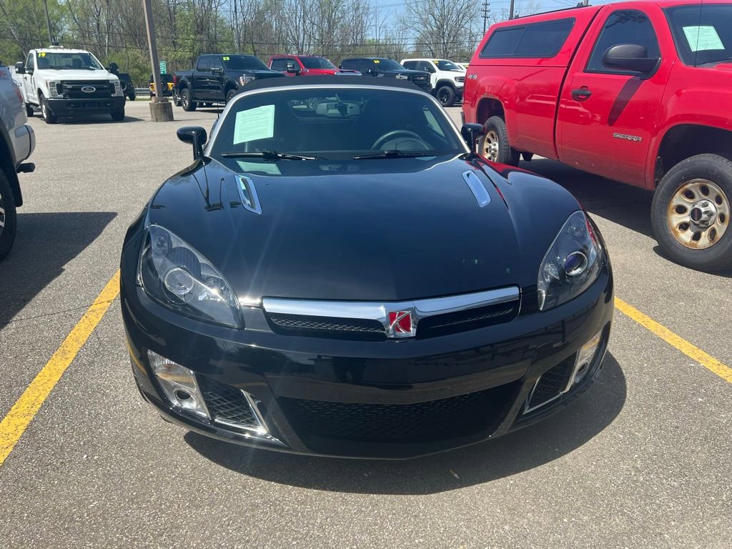 Used 2007 Saturn Sky Red Line RWD image 2