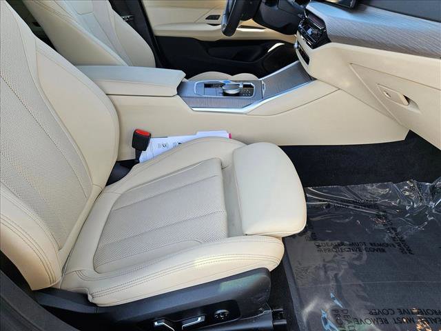 Used 2025 BMW i4 eDrive40 image 20