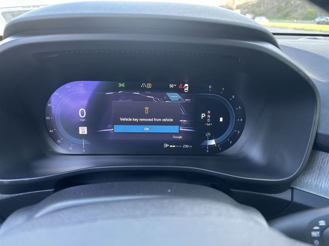 Used 2023 Volvo XC40 B5 Plus w/ Protection Package Premier image 13