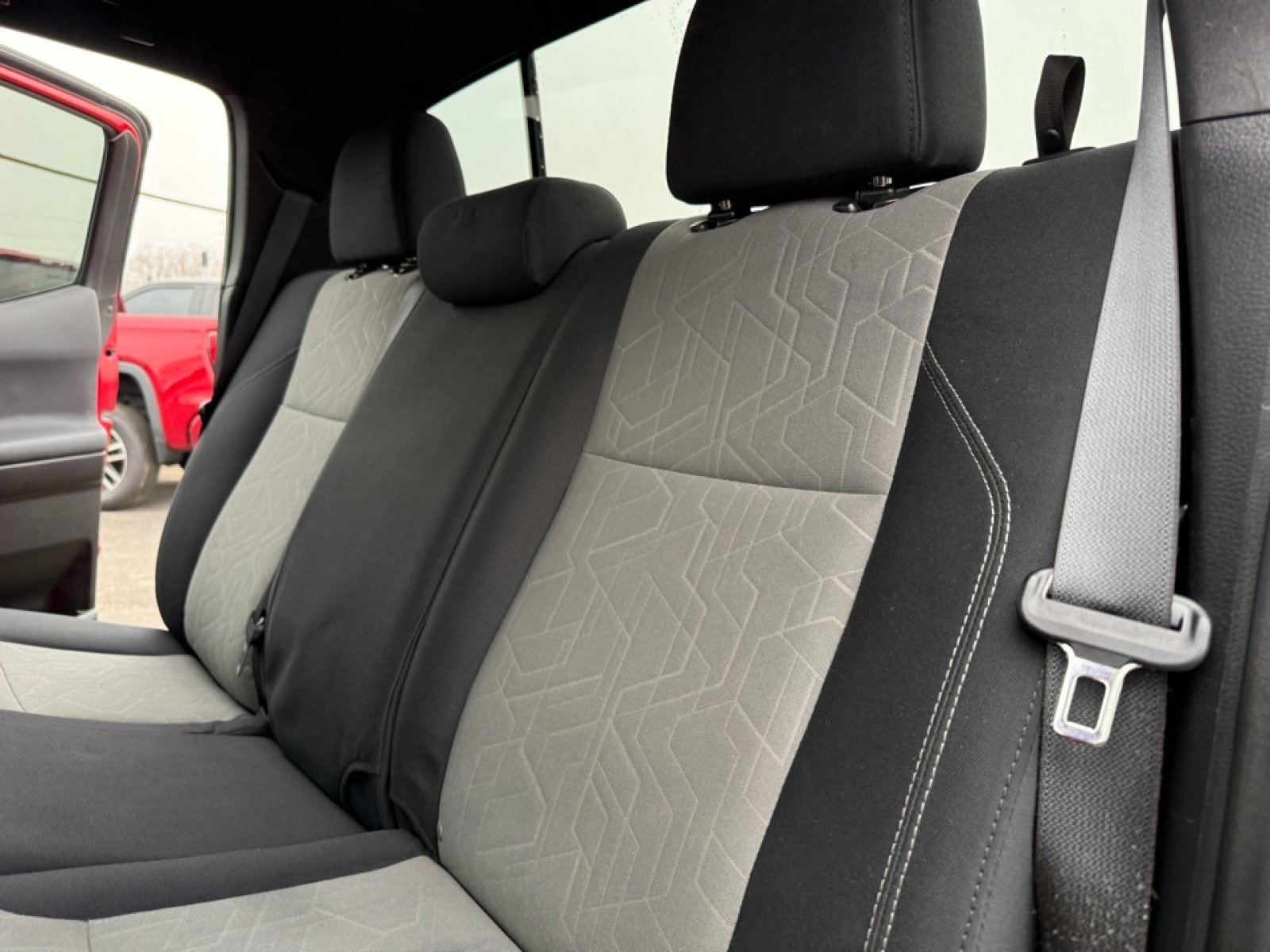 Used 2022 Toyota Tacoma TRD Off-Road RWD image 28