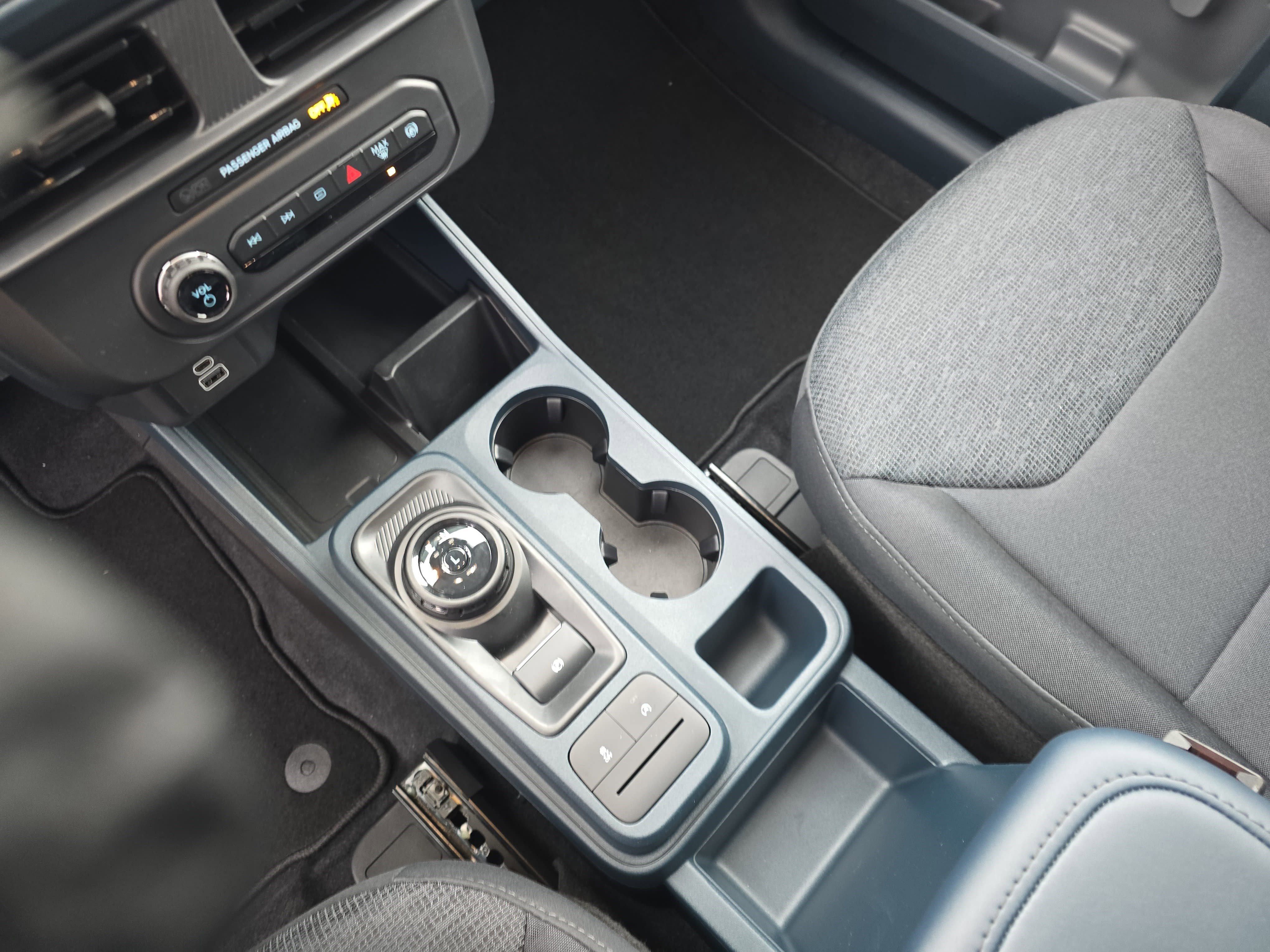 New 2025 Ford Maverick XL w/ Equipment Group 102A image 27