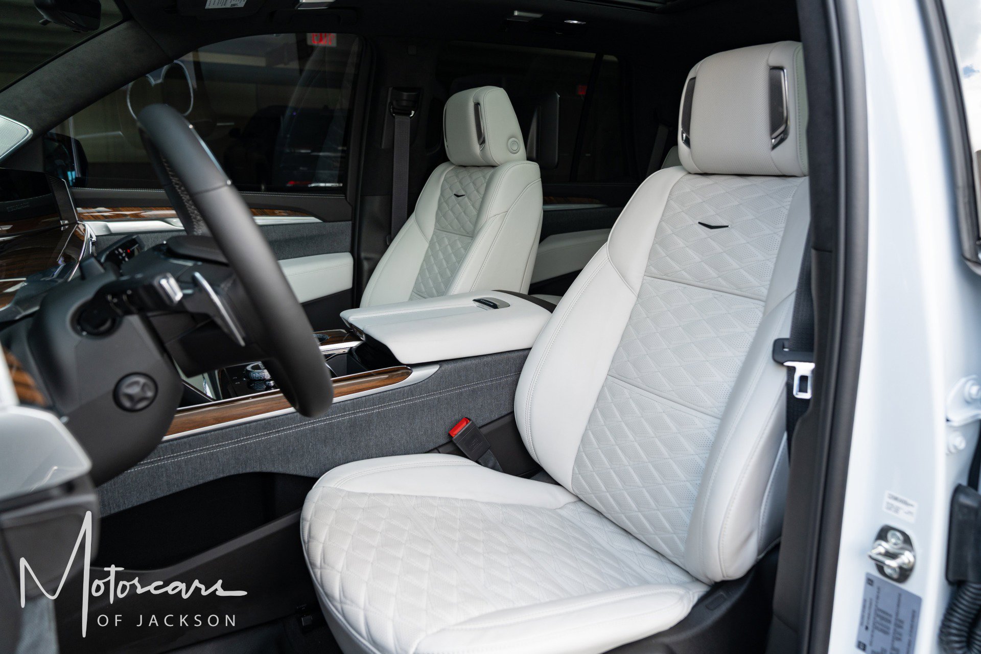 Used 2026 Cadillac Escalade Platinum Sport w/ LPO, ONYX Package AWD/4WD image 12
