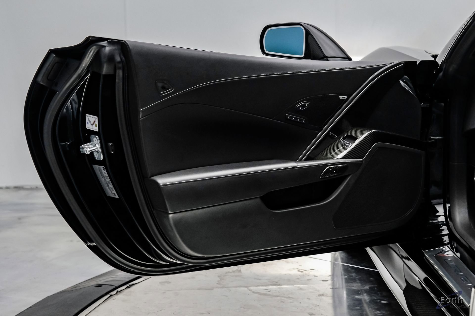 Used 2015 Chevrolet Corvette Z06 w/ 3LZ Preferred Equipment Group image 89