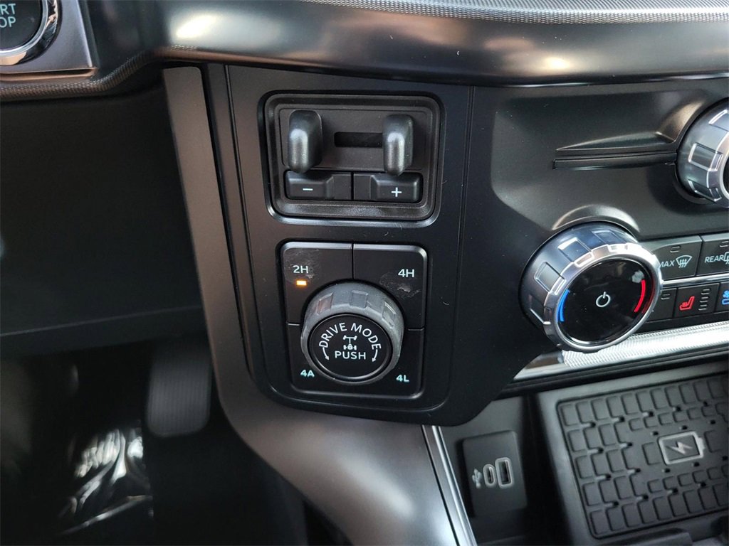 New 2025 Ford F150 Lariat w/ Equipment Group 501A Mid image 16