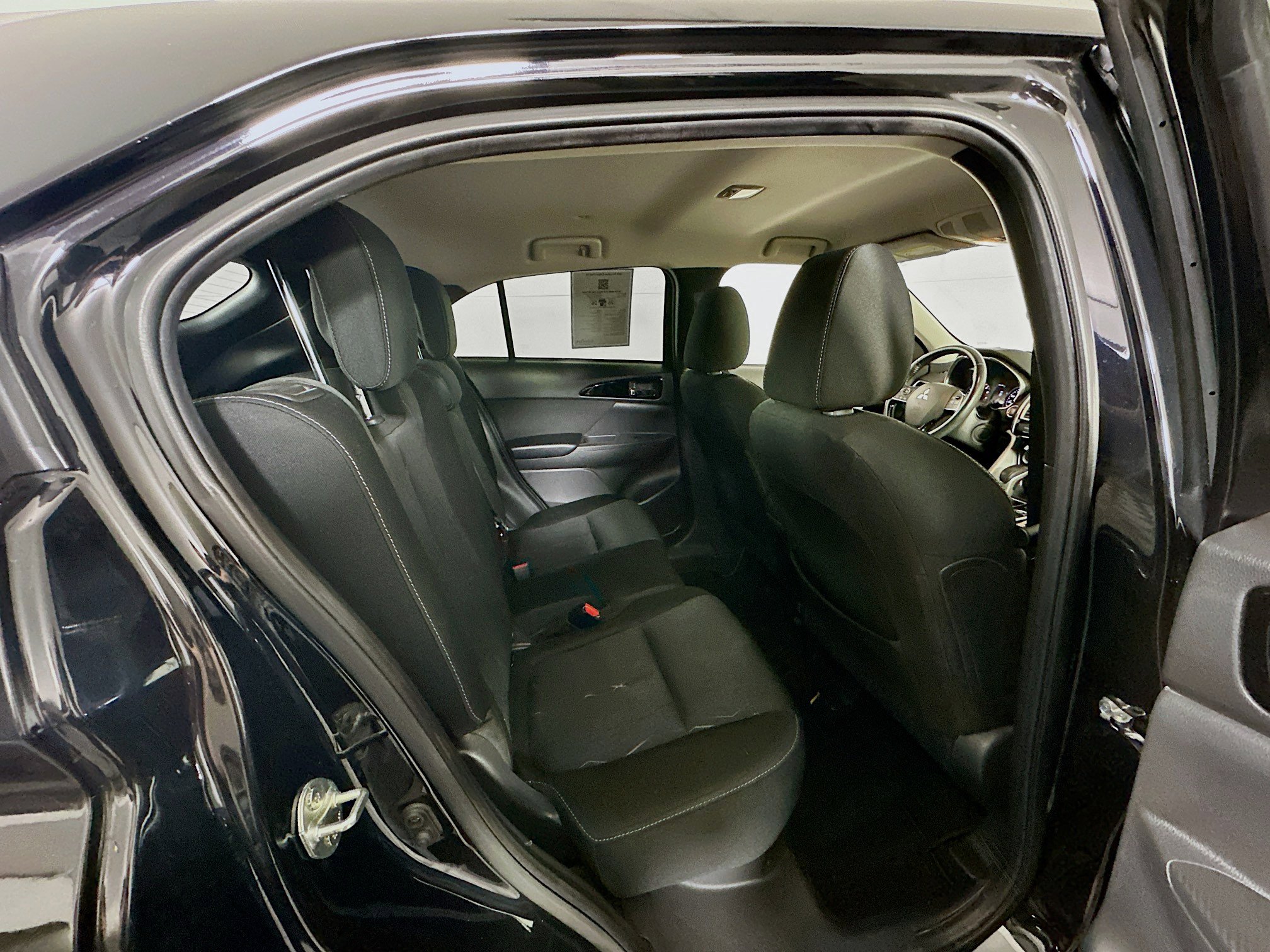 Used 2019 Mitsubishi Eclipse Cross SE image 28