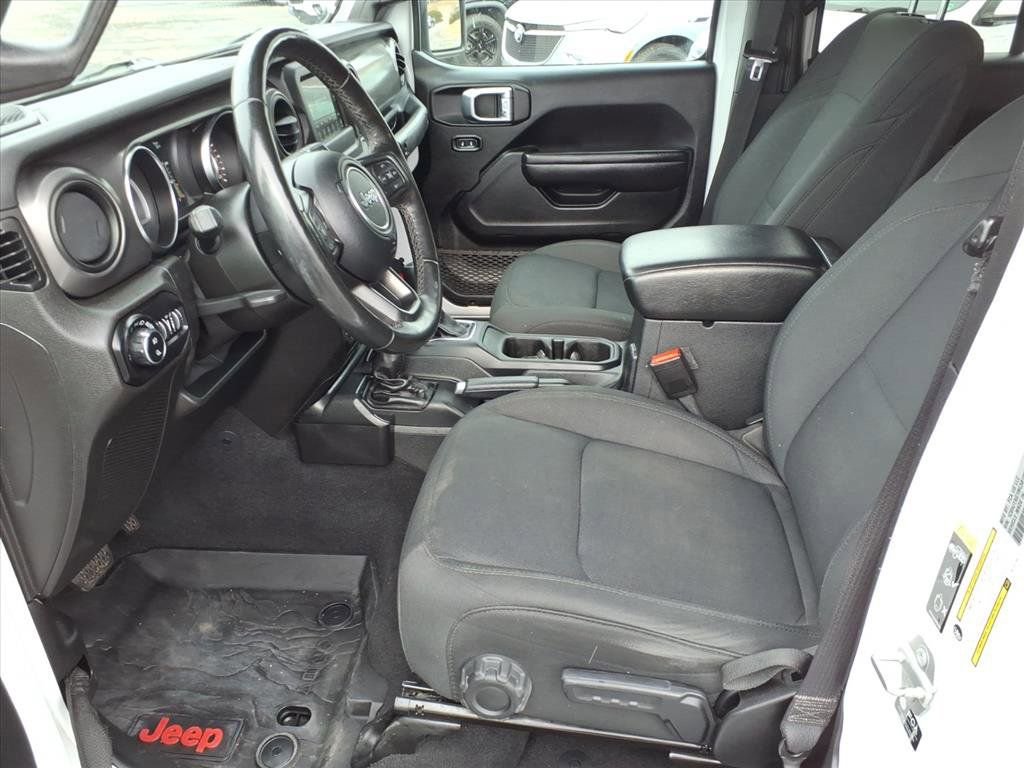 Used 2021 Jeep Gladiator Willys image 10