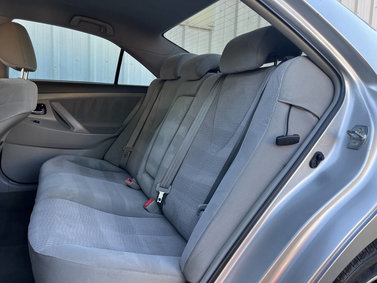 Used 2011 Toyota Camry LE image 14