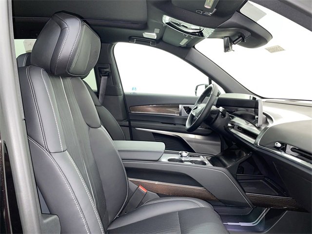 New 2026 Cadillac Vistiq Sport w/ LPO, Floor Liner Package image 24